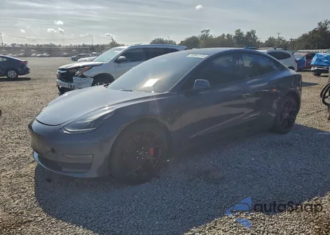 2022 Tesla Model 3 из США, поврежденный, VIN 5YJ3E1EC3NF201228